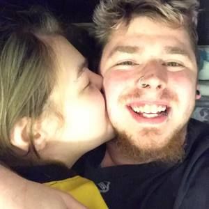 Meet your Posher, Whitney